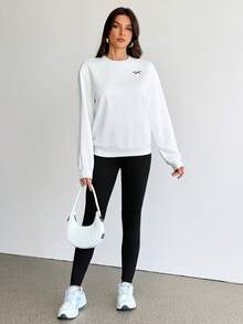 SHEIN Tall 两件套休闲宽松圆领卫衣和紧身打底裤，蝴蝶结Logo，街头风，复古风，返校季，秋季女式休闲套装，秋冬装，校园服，乡村风，嘻哈风，街头风，运动，健身，健身房 - 黑與白 - 查看 6