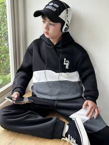 SHEIN Little Byeori 2 件装青少年男孩、运动、学院风、复古、有缝线、连帽运动衫和裤子套装、适合儿童服装、幼儿男孩服装、返校男孩套装、适合生日派对、晚会、表演、婚礼、洗礼、开幕式、日常使用、适合上学、适合旅行、适合运动、适合春秋冬