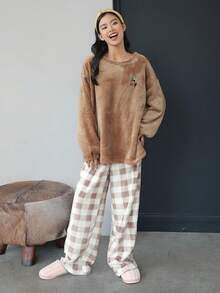 DAZY Teen Girl Oversized Crew Neck Long Sleeve Warm Loungewear For Winter - Khaki - View 2
