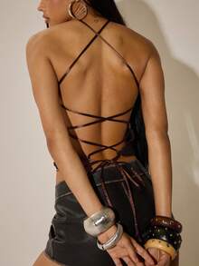 SHEIN BAE Canotta da donna sexy con spalline a spaghetti e schiena scoperta, adatta per feste da ballo, festival musicali, club, vacanze, spiagge, appuntamenti, look sexy, outfit estivi, carnevale 2026, stile anni 2000, marrone - Caffè Marrone - Visualizzare 2