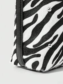 ROMWE Grunge Punk Women's Zebra Print Large Capacity Fashion Casual Shoulder Bag - Black and White - View 6