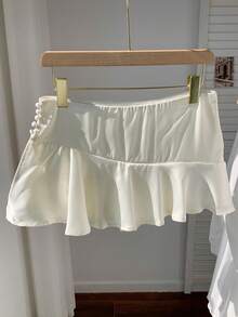 SHEIN EZwear Váy mini Ruffle Hem màu trơn có nút ngọc trai giả - trắng - Xem 5
