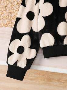 Emery Rose Kids Emery Rose Kids 少女心形图案长袖抓绒卫衣，心形印花套头衫，休闲、运动、户外、优雅 - 彩色 - 查看 4