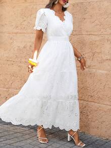 Travachic 女士度假休闲纯色镂空刺绣连衣裙 - 白色 - 查看 3