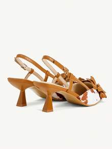 CUCCOO CHICEST 女士优雅派对3D花卉装饰尖头高跟鞋 - 駝色 - 查看 10