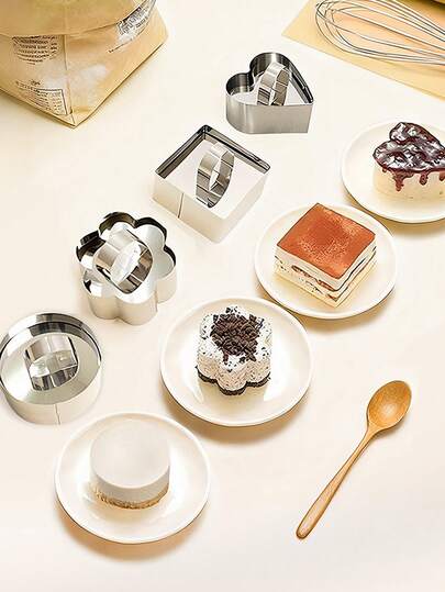 SHEIN 4pcs Stainless Steel Biscuit Mold With Pushing Plate For DIY Baking Non-Stick Cookie Cutter Fondant Cake Decorating Tool Easy Demould Random Pattern