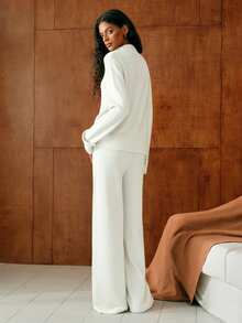 MOTF PREMIUM SET SWEATER LEHER TINGGI POLOS & CELANA RAJUT LEBAR, MUSIM GUGUR/DINGIN - Putih - View 8
