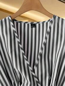 Rafferiza 女士夏季灰白条纹性感交叉腰荷叶边下摆上衣+休闲宽松阔腿裤两件套，优雅女士夏季、毕业典礼、正式场合、休闲场合、工作、约会、度假的理想之选 - 彩色 - 查看 5