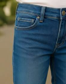 Jeans de niña con deslavado slim - Azul lavado oscuro - Ver 2