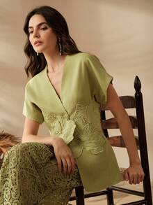 Anewsta Women's Elegant Floral Embellished Waist Fitted Blouse, Suitable For Party, Birthday, Commute, Spring/Summer Light Green Top Floral Applique Top 3d Flower Top Filipiniana Blouse - Green - View 3