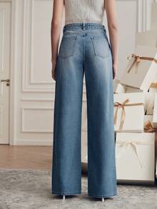 Anewsta Women's Spring/Summer New Romantic Floral Embroidery Ripped Straight Leg Jeans