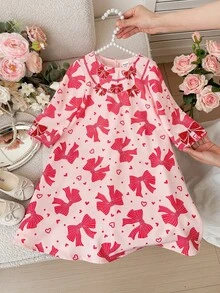 SHEIN 浅粉色连体祈祷长袍，长袖连衣裙，通体饰有蝴蝶结印花。这款女婴休闲V领宽松传统长袖阿拉伯连衣裙适合春夏穿着，优雅长袖连衣裙，女婴祈祷长袍，舒适易穿，休闲百搭，端庄卡夫坦长袍。 - 藍色 - 查看 4