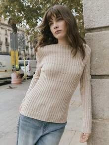 Nöista 柔软的棕色毛衣，采用修身罗纹纹理，非常适合作为女士春假服装或夏季服装/春假服装叠穿，增添舒适优雅的气息。 - 杏色 - 查看 4