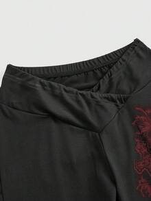 ROMWE Goth 大码V腰藤蔓交叉图案修身喇叭裤 - 酒紅色 - 查看 3