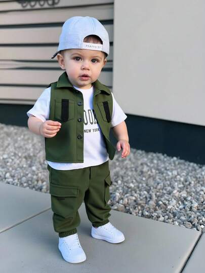 SHEIN Baby Boy Cargo Pocket Vest Set With Letter Print Short Sleeve Tee And Casual Cargo Pants, Fashion Versatile Cool, Comfortable Fabric, Suitable For Outdoor And Indoor Wear, Summer