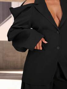 Vixey Cold Shoulder Pleated Long Sleeve Collared Blazer - Black - View 5