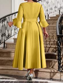 Fleurora 情人节加大码女士纯色圆领喇叭袖优雅连衣裙 优雅派对婚礼鸡尾酒会圣诞节金色腰带喇叭袖A字连衣裙 加大码套装 返校节礼服 女士生日礼服 秋季女装 教师服装 缎面连衣裙 婚礼宾客礼服 端庄金色连衣裙 夏季连衣裙 春季连衣裙 婚礼宾客礼服 女士礼服 优雅中长连衣裙 茶歇裙 优雅黄色连衣裙 女士优雅黄色连衣裙 伴娘礼服 春季女装 黄色优雅连衣裙 正式礼服 狂欢黄色教堂礼服 贝儿优雅连衣裙 - 金色 - 查看 2