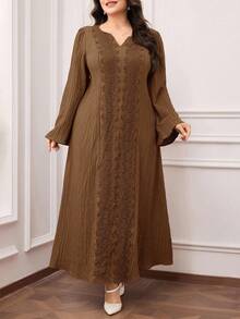 Al Najma 大码女式V领撞色蕾丝优雅阿拉伯风格连衣裙