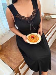 SHEIN 大码优雅蕾丝吊带睡裙 - 黑色 - 查看 4