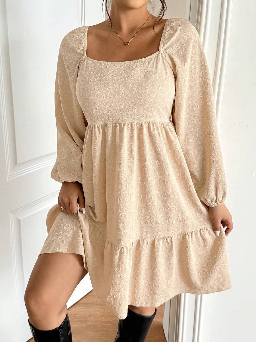 SHEIN Frenchy 大码女式提花花卉图案腰部褶皱摆裙，后背系带设计，休闲百搭 - 卡其色 - 查看 1