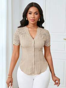 Lunelith SHEIN Lunessa Blus Elegan Lengan Pendek Minimalis dengan Detail Renda Kontras untuk Wanita, Cocok untuk Beraktivitas di Luar Rumah - Khaki - View 4
