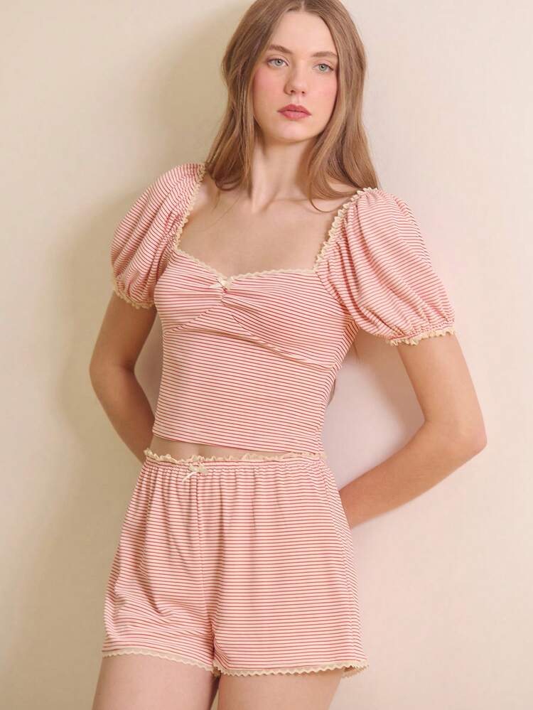Rosa gestreifter weicher Ripp-Pyjama-Set mit Puffärmel-Oberteil mit quadratischem Ausschnitt und weiter Shorts, gemütlich und süß