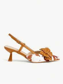 CUCCOO CHICEST 女士优雅派对3D花卉装饰尖头高跟鞋 - 駝色 - 查看 8