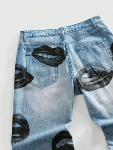 ROMWE MEN Street Life Fashionable Lip Print Personalized Men's Jeans - Light Wash - View 5