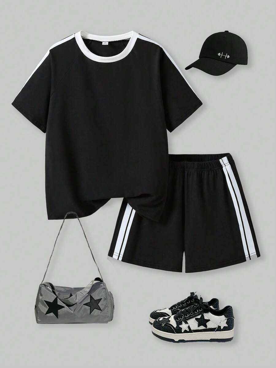 SHEIN ChillGRL 少女两件套，黑色休闲宽松白色条纹撞色针织圆领短袖T恤和舒适休闲运动短裤，适合日常休闲场合。 - 黑色 - 查看 1