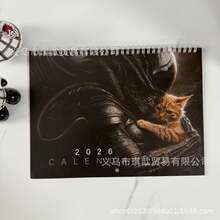 异形主题猫咪日历 - 官方异形设计 - 2026年1月至12月月度计划本 - 科幻迷必备桌面/墙挂式日历，家居/办公装饰佳品 - 送给异形电影爱好者的完美礼物，家居装饰，独特艺术品，螺旋装订，主题日程本，办公人士的理想之选 - 彩色 - 查看 5