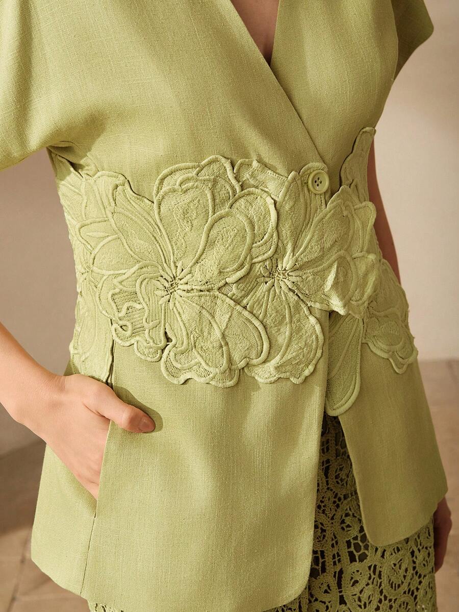Anewsta Women's Elegant Floral Embellished Waist Fitted Blouse, Suitable For Party, Birthday, Commute, Spring/Summer Light Green Top Floral Applique Top 3d Flower Top Filipiniana Blouse - Green - View 1