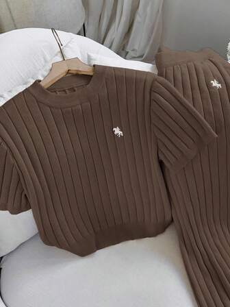 Comfortcana Damset med gult stickat set med korta ärmar och byxor