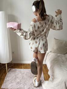 SHEIN EZwear 2pcs Women Casual Bear Print Off-Shoulder Ruffle Hem Crop Sweatshirt & Loose Shorts Set - White - View 2