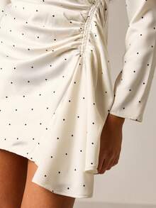 AiiRZ 波点长袖迷你连衣裙，带垫肩，侧边褶皱设计，圆领，派对晚宴修身白色连衣裙 - 彩色 - 查看 4