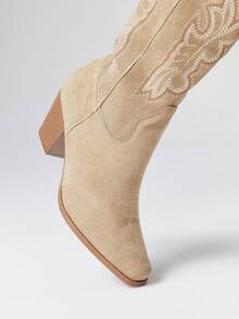 ROMWE Fairycore Botas vaqueras para mujer, botas de tobillo estilo western con bordado de toque único, para uso casual en exteriores, para primavera y otoño, color caqui