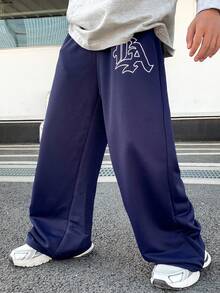 1-częściowy zestaw spodni dresowych dla chłopców w stylu casual, sportowy, college, prosty, luźny, czarny, odpowiedni do strojów dziecięcych, ubranek dla małych chłopców, zestaw na powrót do szkoły, odpowiedni na przyjęcia urodzinowe, wieczorne, występy, wesela, chrzciny, ceremonie otwarcia, odpowiedni do codziennego użytku, odpowiedni do szkoły, odpowiedni do podróży, odpowiedni do uprawiania sportu, odpowiedni na wiosnę i lato