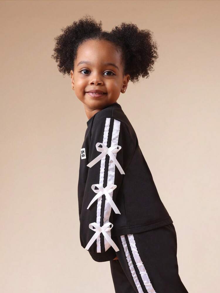 Sweatshirt- und Hosen-Set mit Fliegen