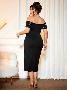 Cravure 大码女式露肩短袖褶皱不对称下摆珍珠装饰优雅连衣裙 - 黑色 - 查看 2