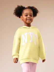 SUMWON Conjunto de dos piezas de sudadera con capucha con estampado de NYC y leggings acanalados para niñas, para uso casual y de vacaciones - Amarillo - Ver 3
