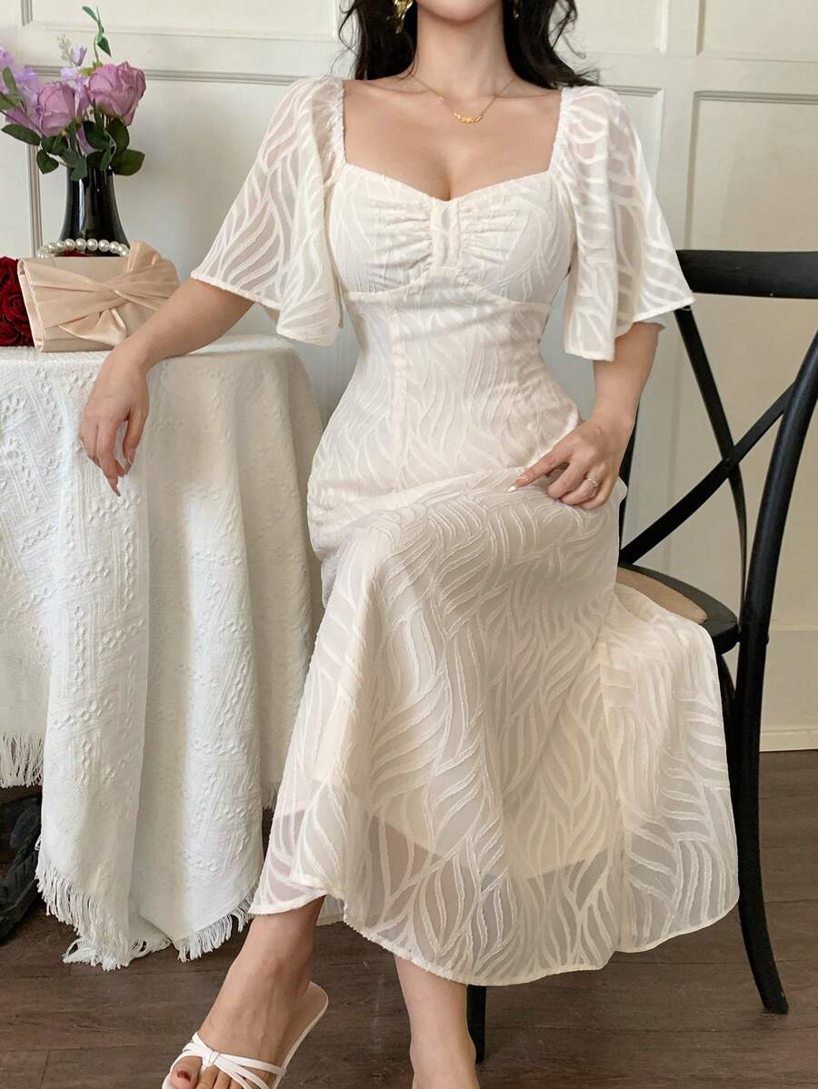 DAZY 休闲简约纯色收腰长款连衣裙，适合女士参加婚礼的宾客穿着，可作吊带裙。 - 白色 - 查看 1