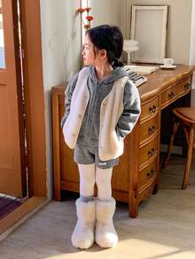 DAZY Young Girl' Hooded Solid Color Knitted Sweater And Knitted Shorts Set - Grey - View 1
