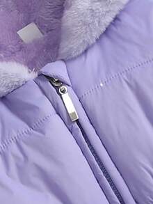 SHEIN Playful Pals Chaqueta acolchada con capucha con cierre de cremallera, forro de peluche, bolsillo con lazo y cintura ceñida para bebés y niños pequeños, abrigo con capucha de invierno