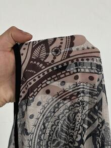 Whyspr 大码立领长袖网纱印花优雅复古朋克哥特休闲度假薄纱图腾腰果花卉连体衣 - 杏色 - 查看 7