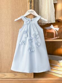 SHEIN Vintaside Kids Young Girl Round Neck Sleeveless Striped Casual Dress With 3D Floral Decor, Spaghetti Straps And Halter Neck, In Blue And White.
Perfect For Parties, Casual Outings, And Vacations. This Versatile One-Piece Dress Brings Comfort And Style To Young Girls In Spring And Summer. Little Girls Linen Dress Kids Dresses Dusty Blue Kids Dress Cute Dresses For Young Girls 3d Bow Ruffle Strap Casual Dress - Apricot - View 3