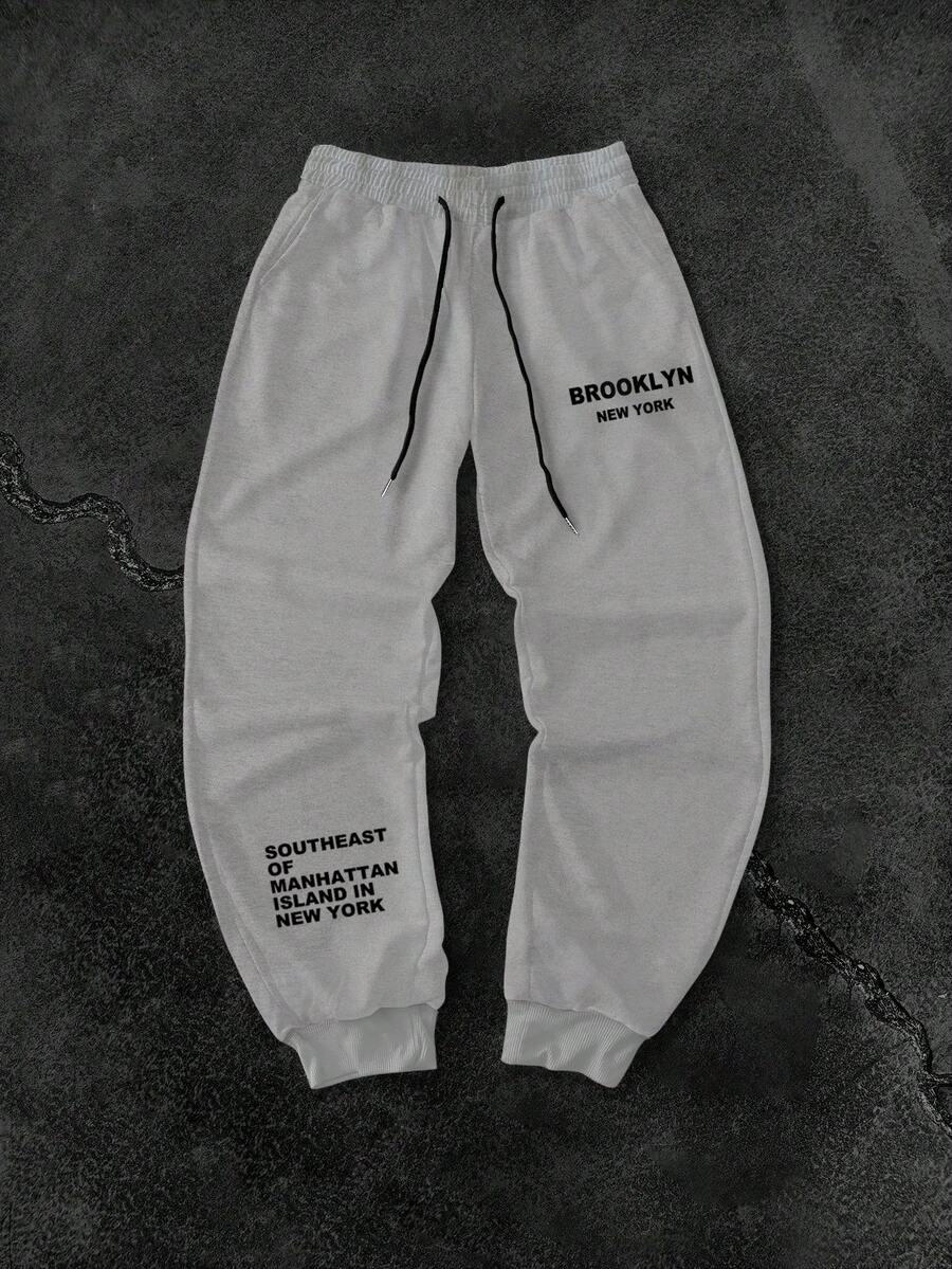 Manfinity Homme 宽松男士标语印花抽绳腰带运动裤 印花宽松灰色运动裤 男士字母印花弹力裤 - 淺灰色 - 查看 1