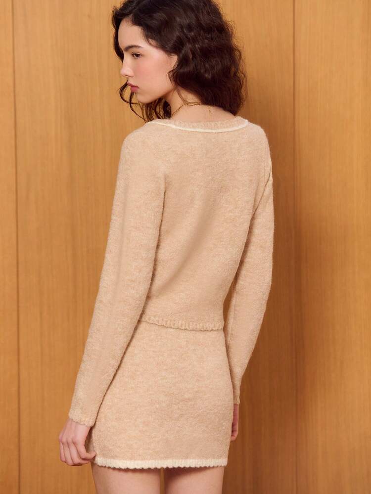 Cream Textured Knit Cardigan With Contrast Detail And V-Neckline Chic Style