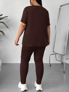 SHEIN EZwear Bộ 2 áo thun và quần dài in họa tiết thường ngày màu nâu sô cô la cỡ lớn dành cho nữ - Màu nâu Sô-cô-la - Xem 2