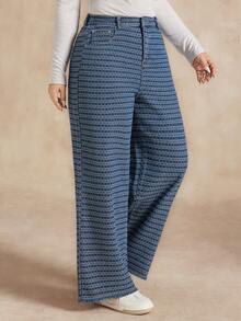 Dazy Plus 大码女式优雅修身直筒纹理面料长款休闲牛仔裤，适合所有季节 - 中等水洗藍 - 查看 4