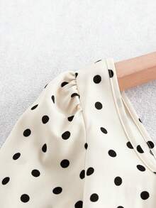 GlowEve Damen Polka Punkt Muster Quadrat Ausschnitt Taille Raffung A-Linie Silhouette Kleid, eleganter französischer Stil Lässig Pendler vielseitig Retro Frühjahr/Herbst Langarm Neuankömmling - Verschiedenfarbig - Übersicht 4