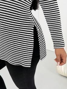 SHEIN Essnce 大码女装秋冬时尚休闲宽松舒适日常百搭黑白条纹长袖V领T恤，秋季外出上衣，简约风格 - 黑與白 - 查看 5